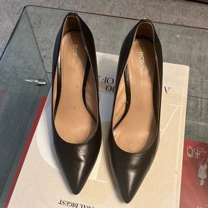 Black pumps bcbggeneration